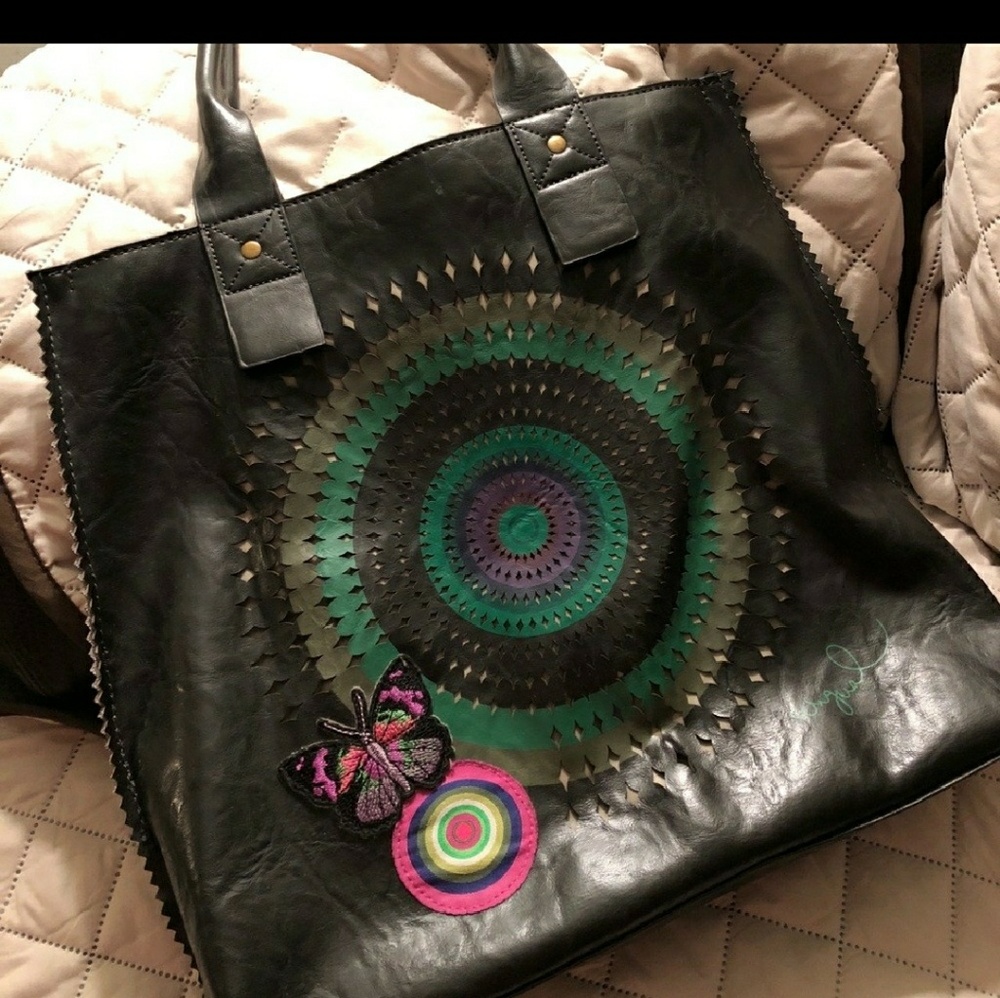 Beautiful DESIGUAL shoulder bag